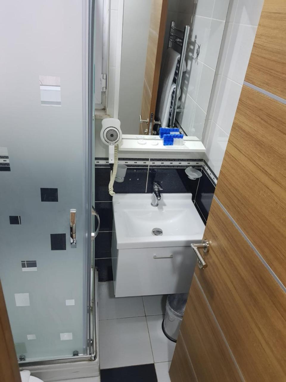איסטמבול Eyfel Hotel מראה חיצוני תמונה